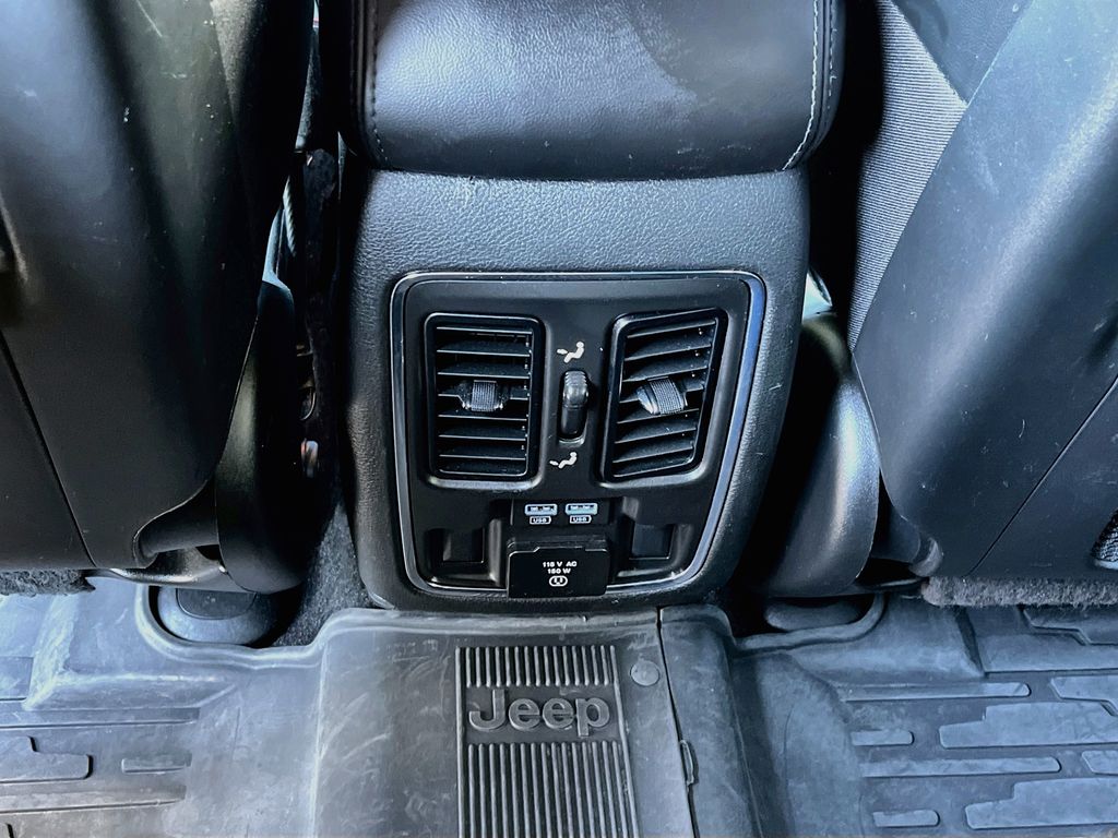 Used 2021 Gray Jeep Limited image 26