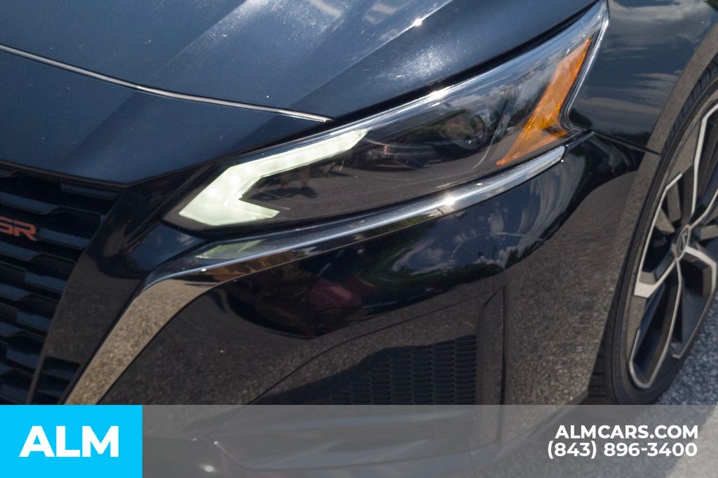 Used 2024 Black Nissan 2.5 SR image 11