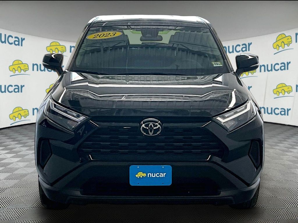 2023 Toyota RAV4 — photo 2