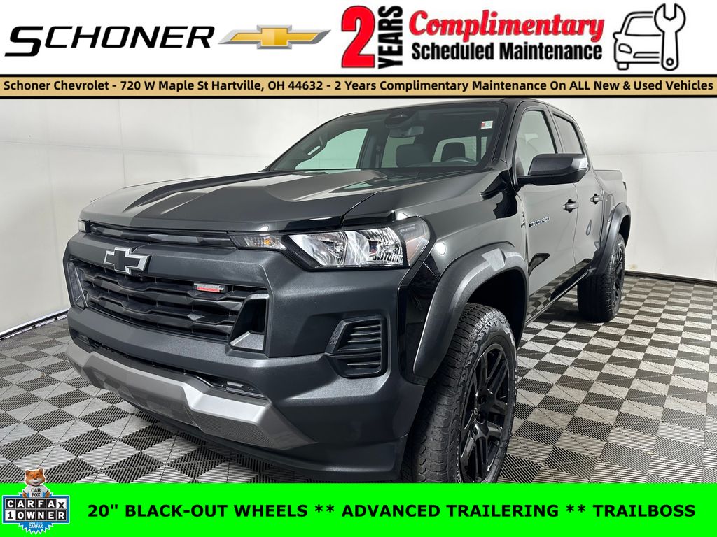 Black 2024 Chevrolet Colorado Trail Boss Crew Cab 4WD Pickup Truck Four-Wheel Drive 8-Speed Automatic