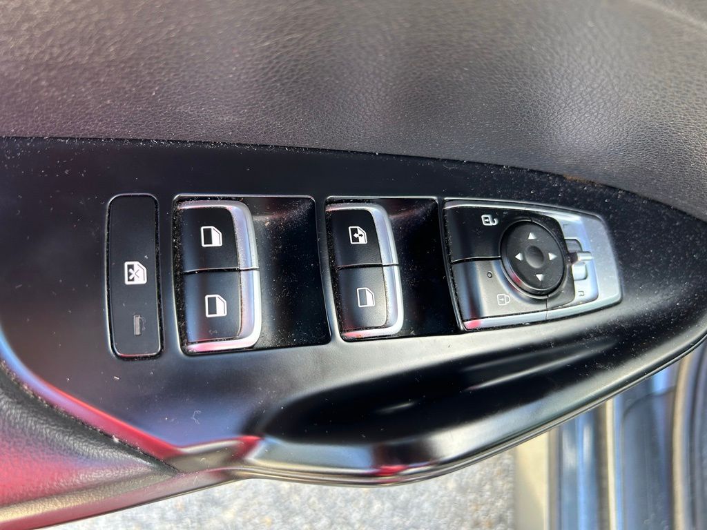 Thumbnail: 2021 Kia K5 - 16