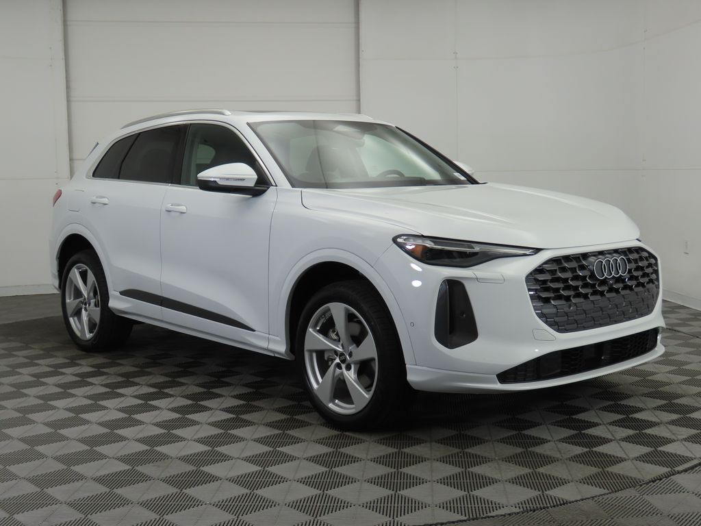 Thumbnail: 2025 Audi Q5 - 3