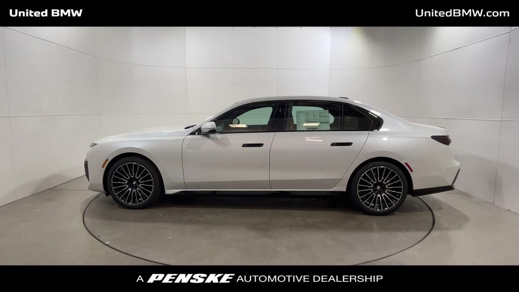 2025 BMW 7 Series 740i 5