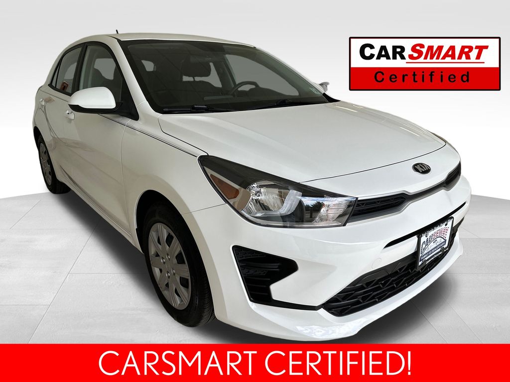 Clear White 2021 Kia Rio5 Hatchback Continuously Variable Transmission