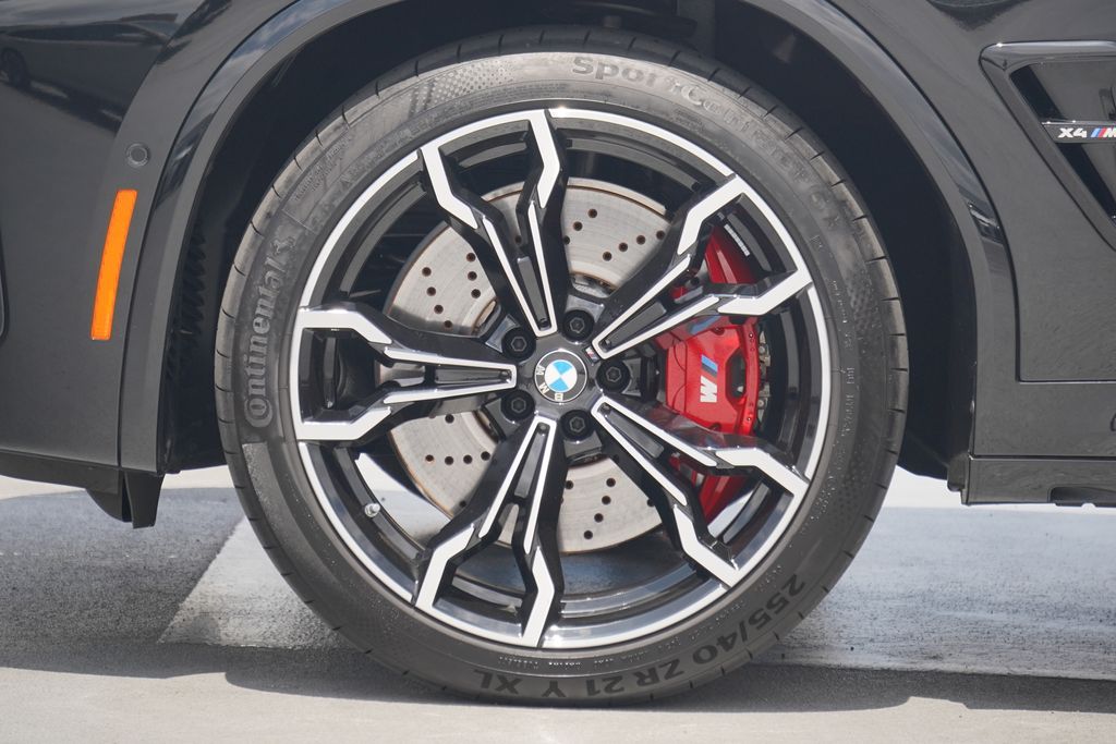 2025 BMW X4 M 5