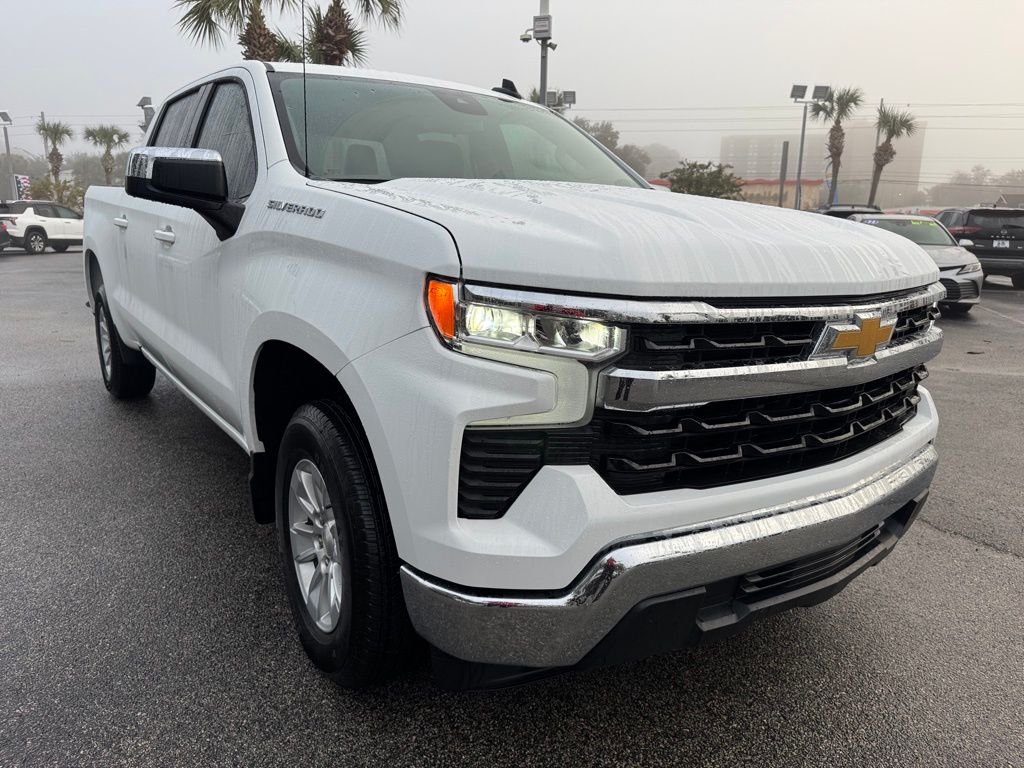 2024 Chevrolet Silverado 1500 LT 10