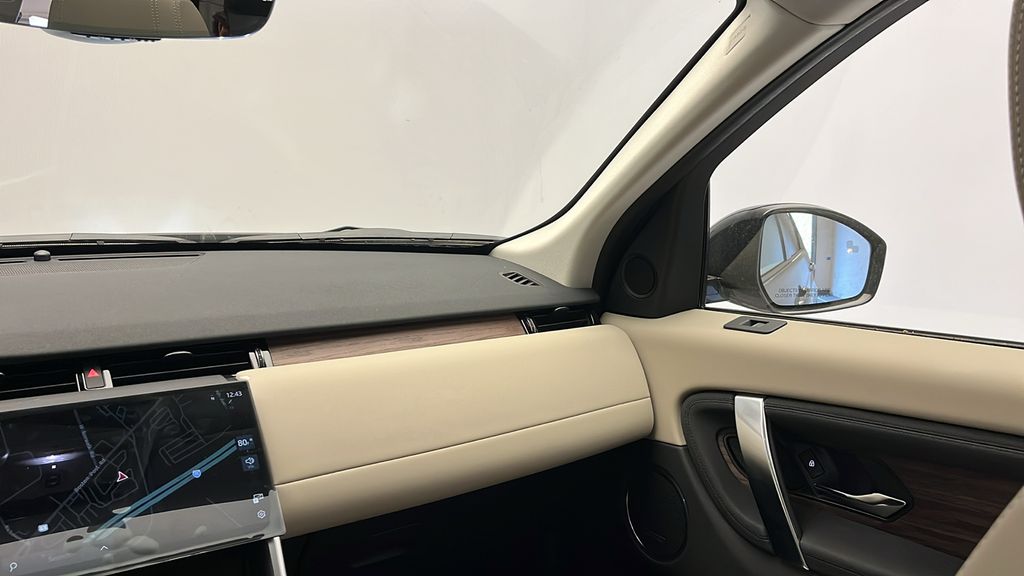 2025 Land Rover Discovery Sport S 25