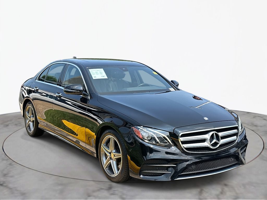 Thumbnail: 2017 Mercedes-Benz E-Class - 3