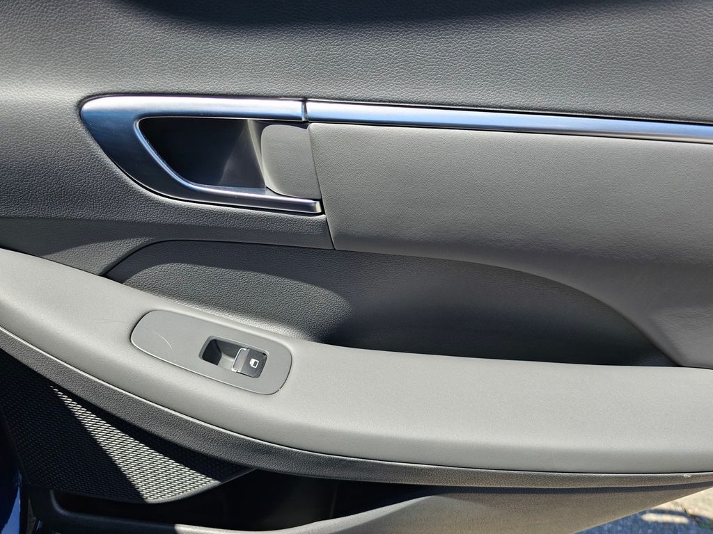 Certified Used 2022 Blue Hyundai SEL Plus image 15
