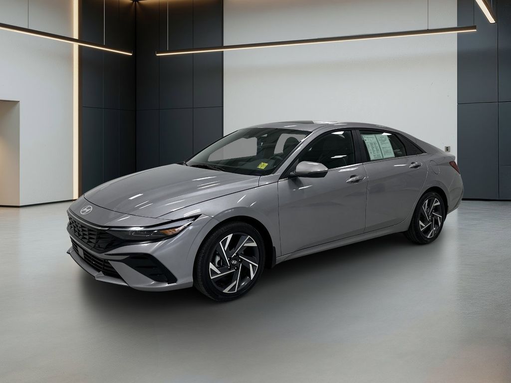 Fluid Metal 2025 Hyundai Elantra Hybrid Limited FWD Sedan Front-Wheel Drive 6-Speed Dual Clutch