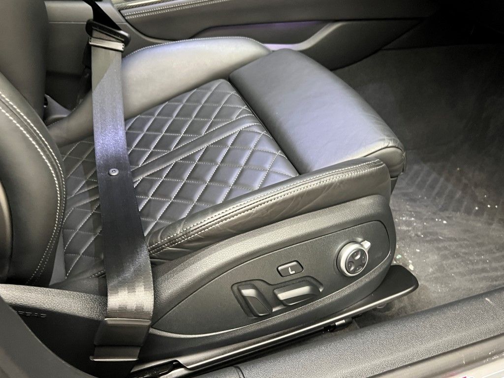 Thumbnail: 2023 Audi S5 - 13