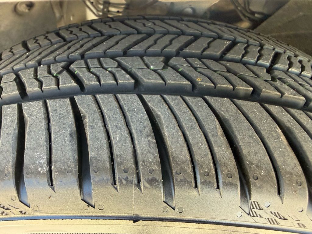 Thumbnail: 2019 Audi SQ5 - 9