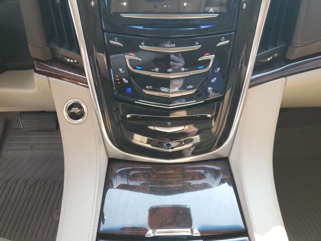2016 Cadillac Escalade Esv  Utility Luxury Rear Wheel Drive In Austin, Texas