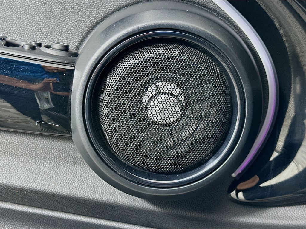 Thumbnail: 2023 MINI Cooper - 19