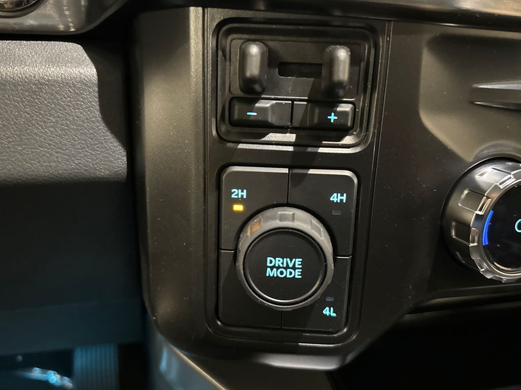 New 2026 White Ford Lariat image 31
