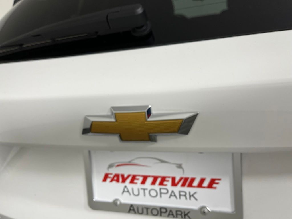 Thumbnail: 2026 Chevrolet Trax - 16
