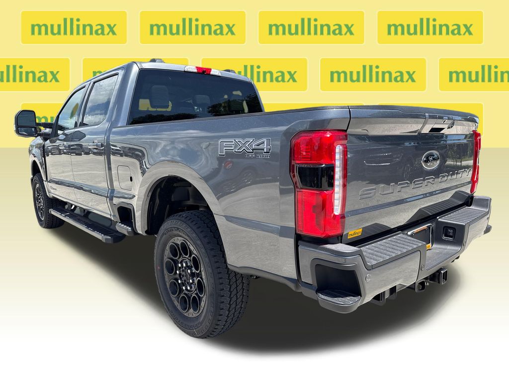 New 2026 Gray Ford XLT image 4