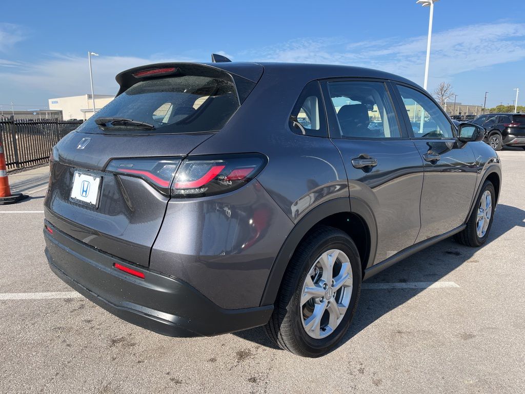 Thumbnail: 2025 Honda HR-V - 4