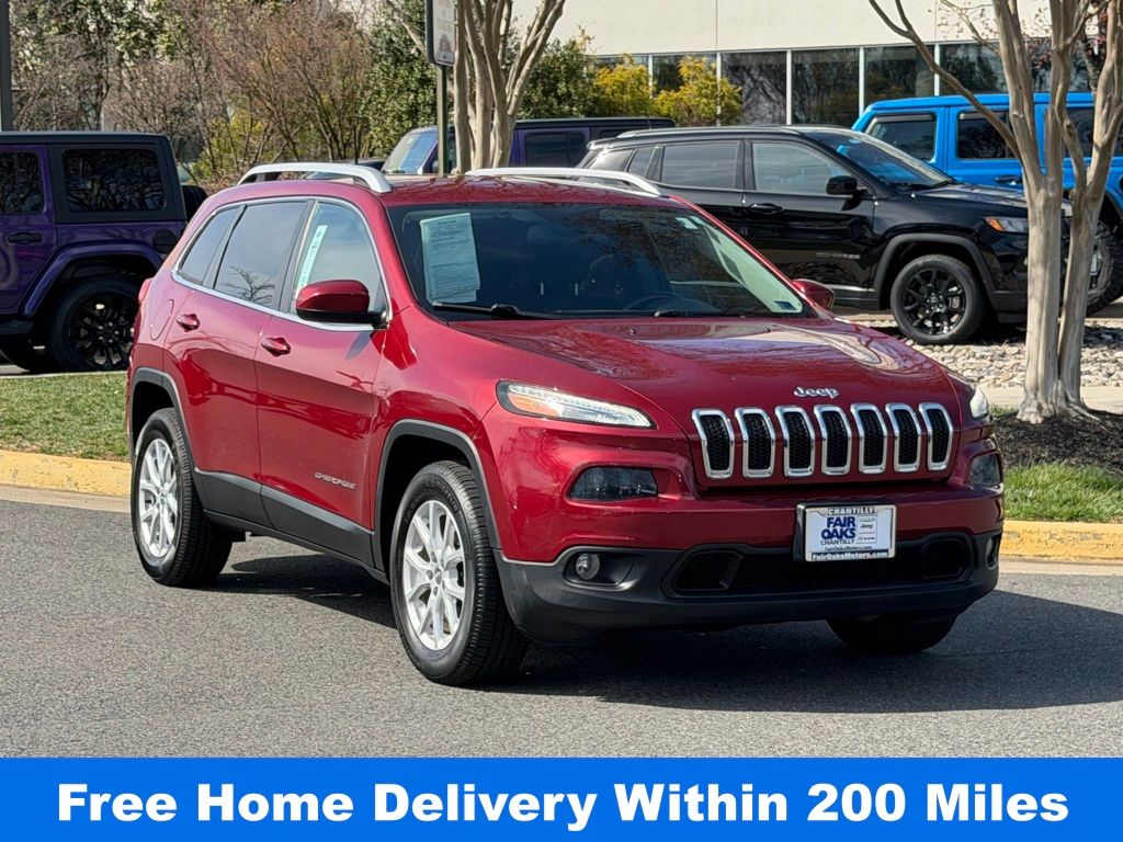 Deep Cherry Red Crystal Pearlcoat 2016 Jeep Cherokee Latitude 4WD SUV / Crossover Four-Wheel Drive 9-Speed Automatic