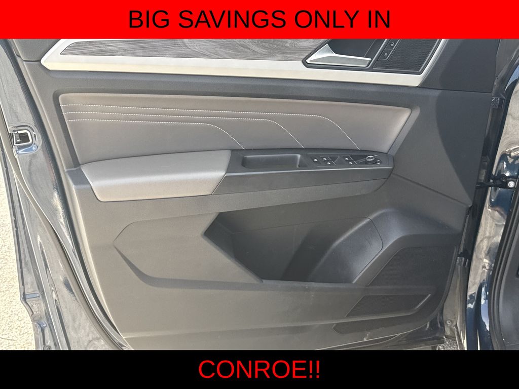 2022 Volkswagen Atlas Cross Sport 3.6L V6 SE w/Technology  at DeMontrond Auto Country