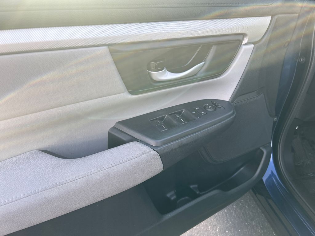 2018 Honda CR-V LX 11