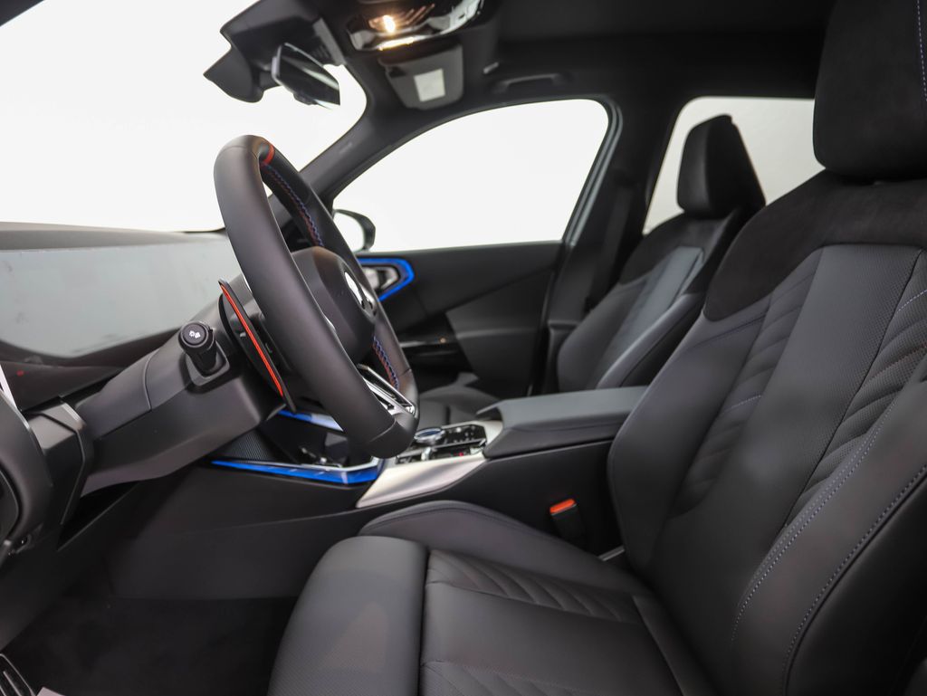 Thumbnail: 2026 BMW X3 - 11
