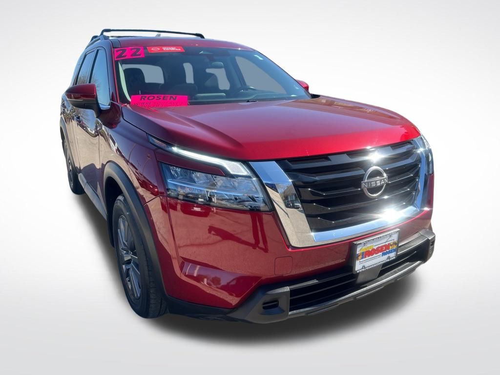 2022 Nissan Pathfinder SV photo