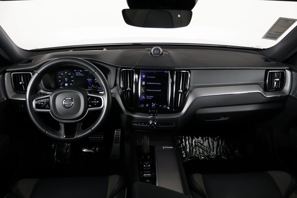 Thumbnail: 2021 Volvo XC60 - 8