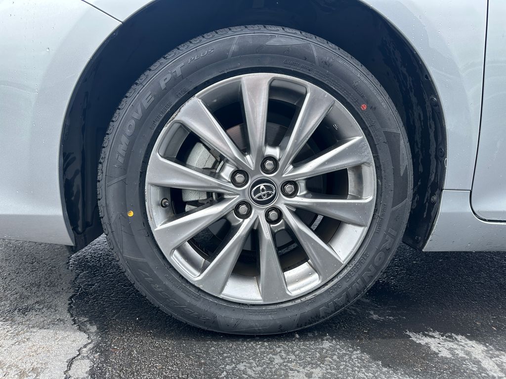 2016 Toyota Camry XLE