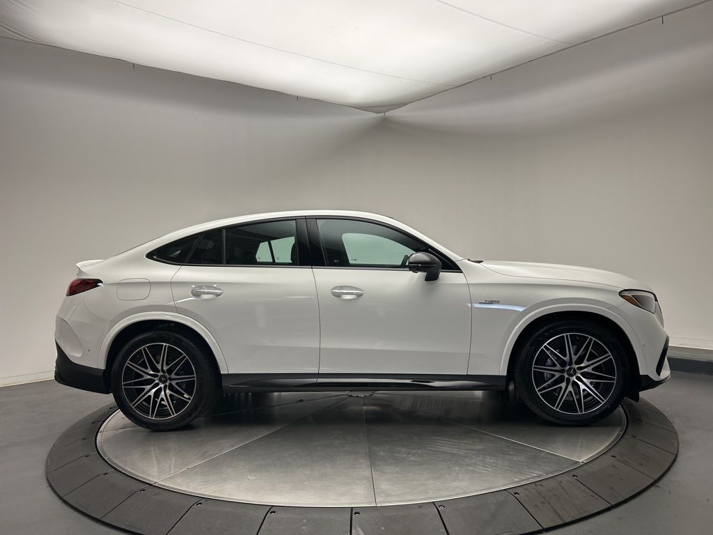 Thumbnail: 2026 Mercedes-Benz GLC - 8