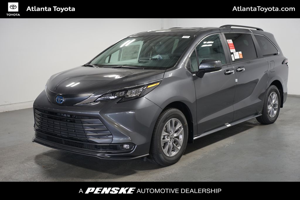 Thumbnail: 2025 Toyota Sienna - 1