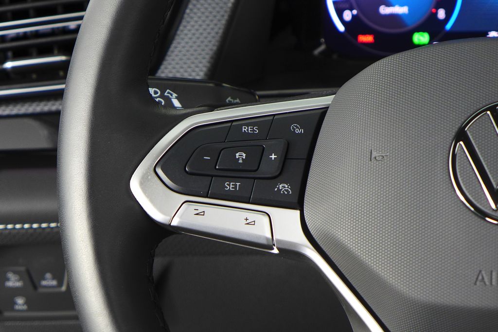 Thumbnail: 2025 Volkswagen Atlas - 30