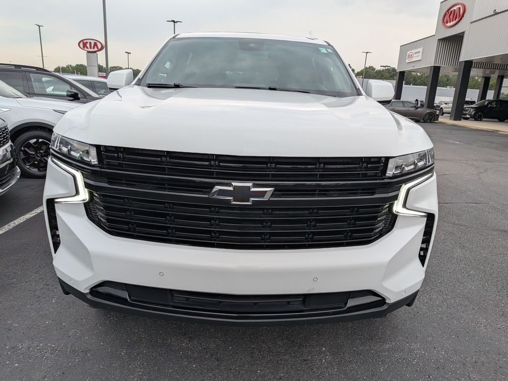 Used 2023 White Chevrolet RST image 2