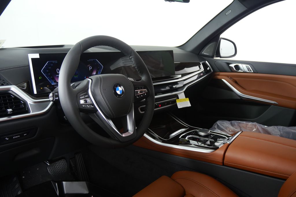 Thumbnail: 2026 BMW X5 - 12