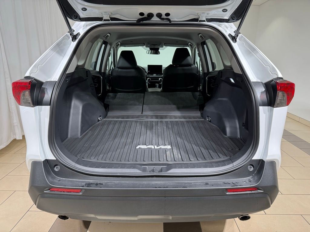Thumbnail: 2025 Toyota RAV4 - 12