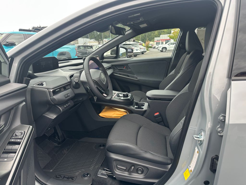 2026 Toyota C-HR SE