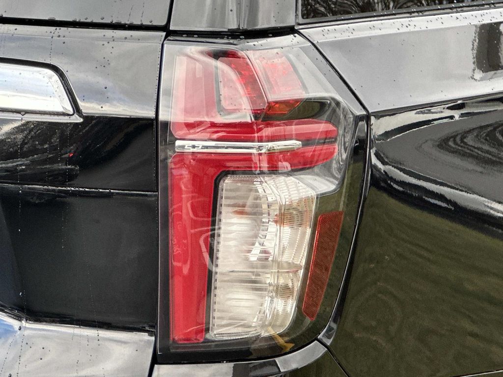 Thumbnail: 2021 Chevrolet Suburban - 8