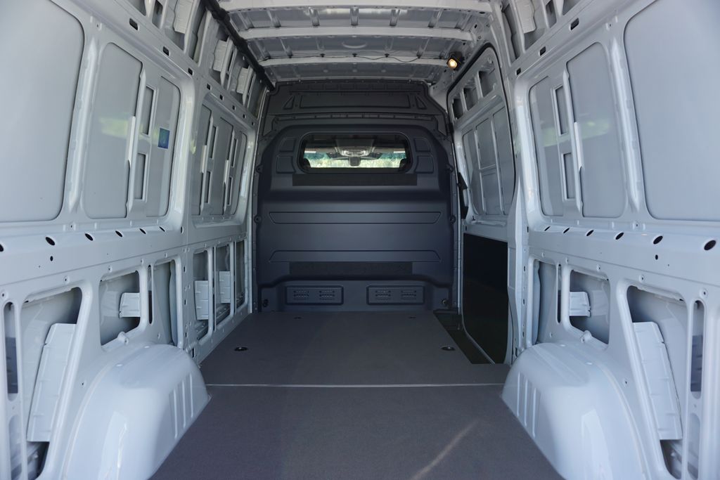 Thumbnail: 2025 Mercedes-Benz Sprinter - 28