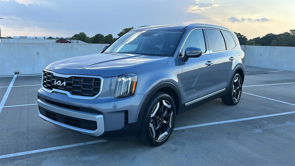 2025 Kia Telluride S Silver at Legacy Ford