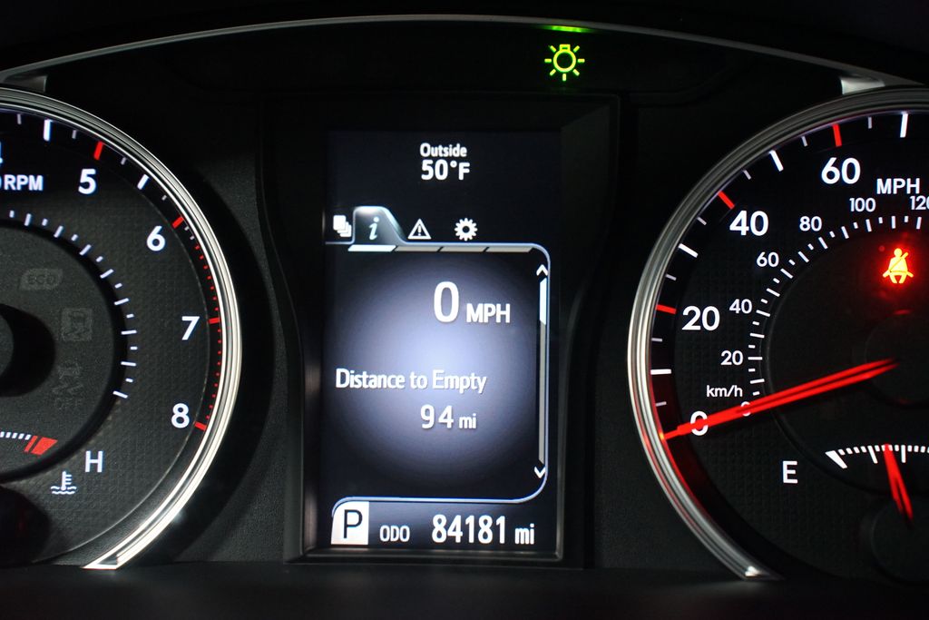 Thumbnail: 2017 Toyota Camry - 17