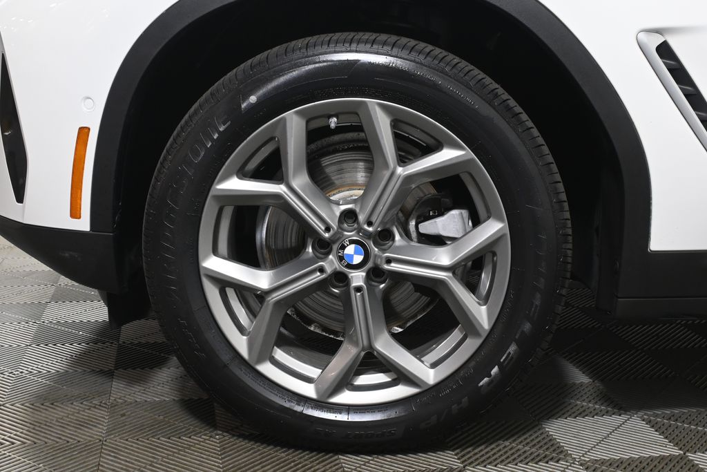 Thumbnail: 2023 BMW X3 - 12