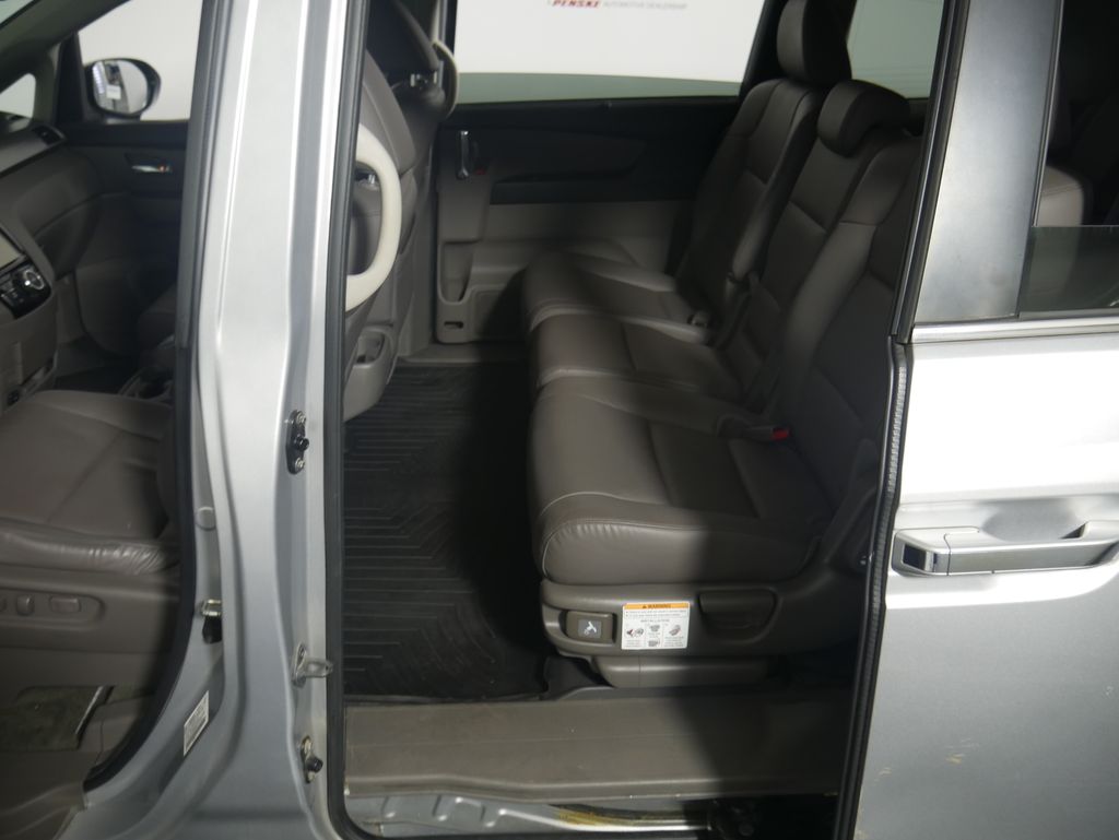 2014 Honda Odyssey EX-L 14