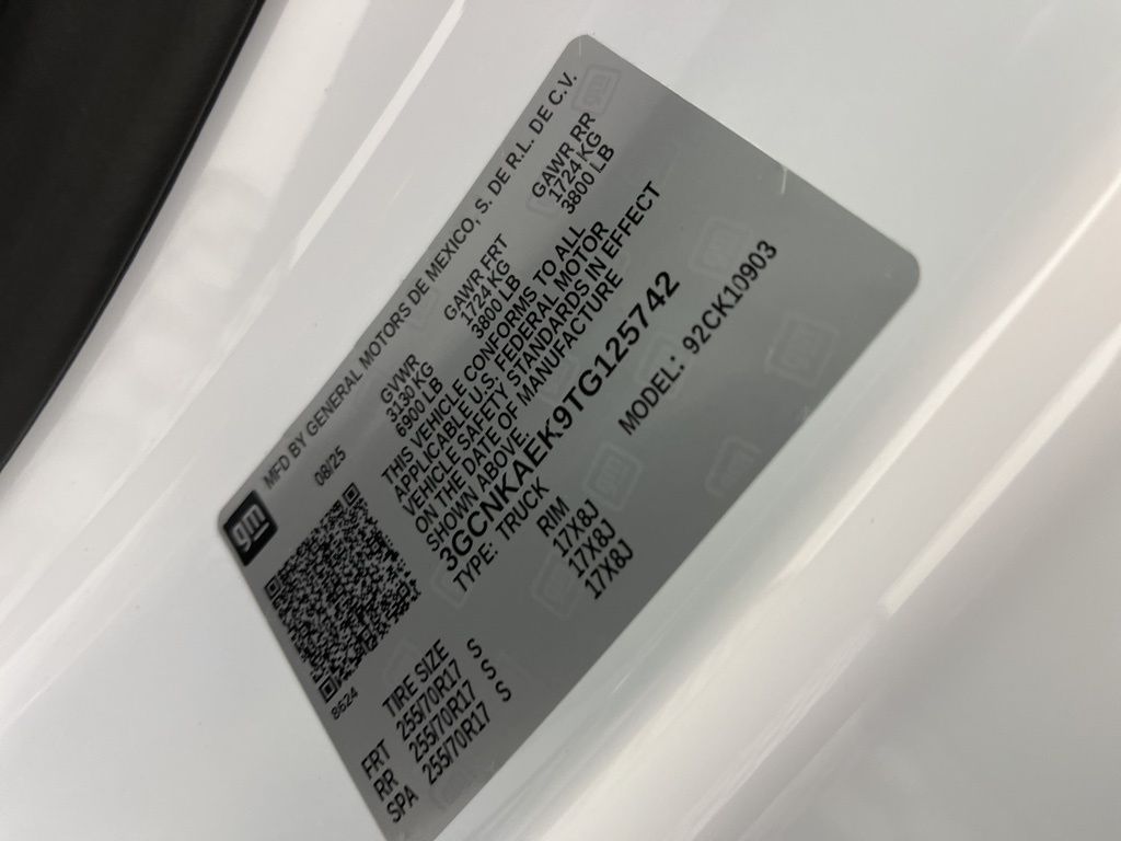 Thumbnail: 2026 Chevrolet Silverado 1500 - 21