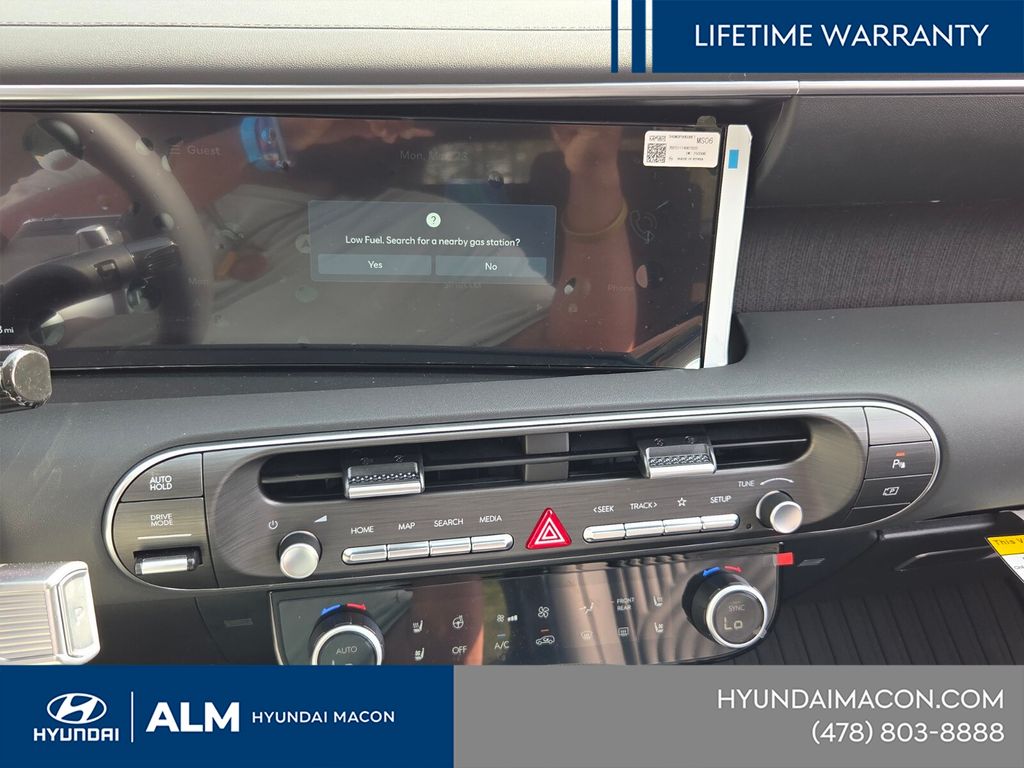 New 2026 White HYUNDAI SEL Premium image 20