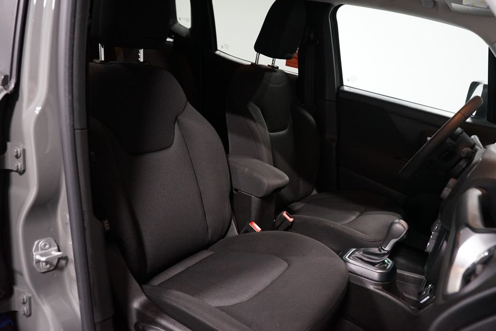 Thumbnail: 2020 Jeep Renegade - 26