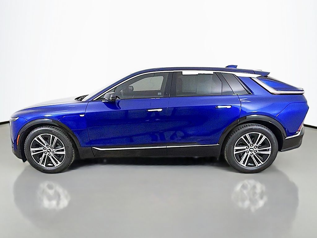 Used 2024 Blue Cadillac Luxury image 16