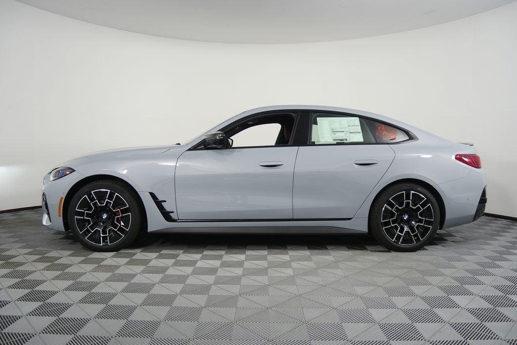Thumbnail: 2025 BMW 4 Series - 6