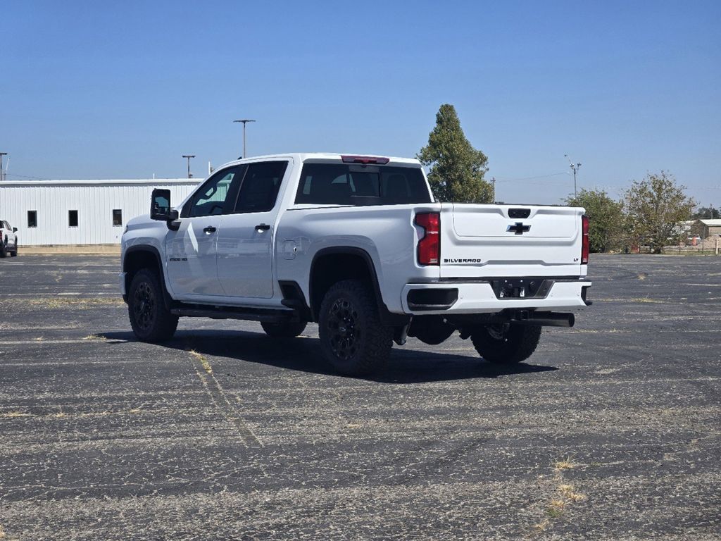 2024 Chevrolet Silverado 2500HD LT 3