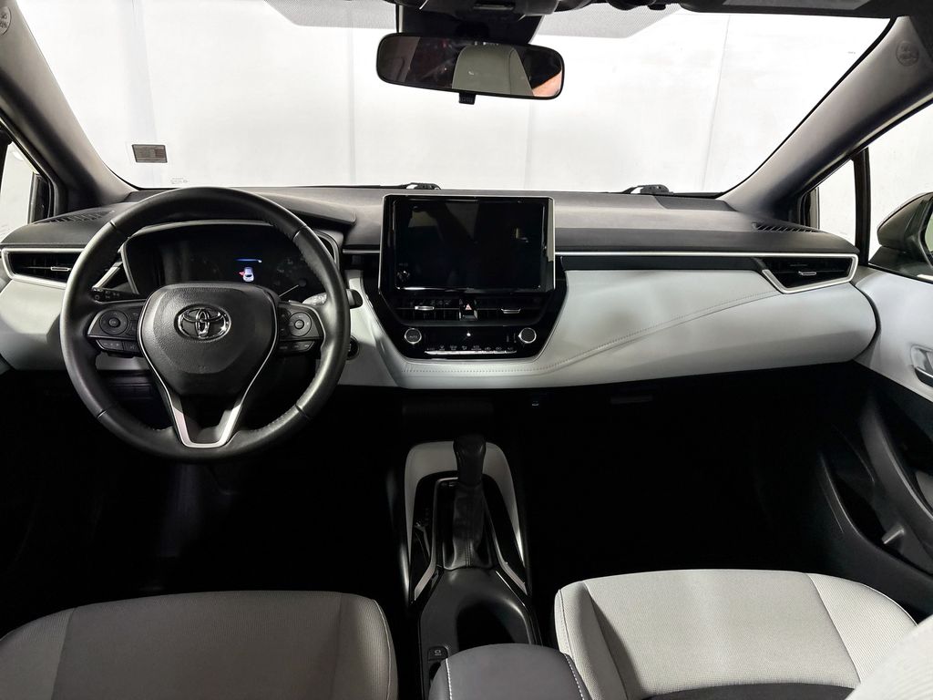 2024 Toyota Corolla Hatchback SE