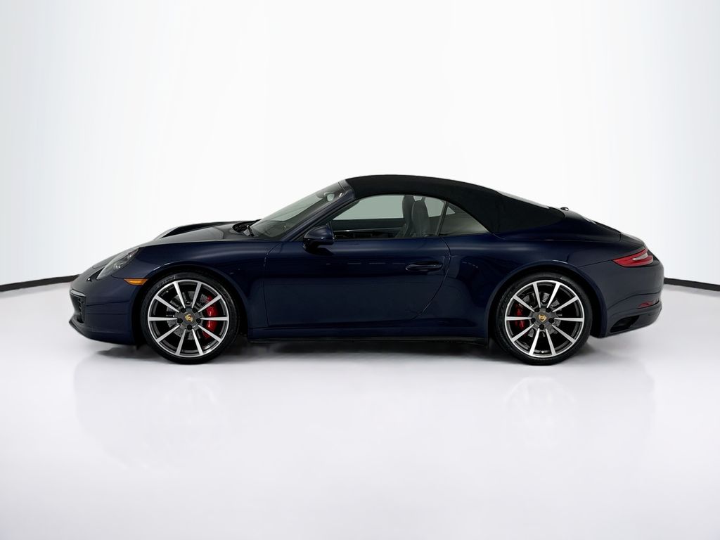 Thumbnail: 2017 Porsche 911 - 16